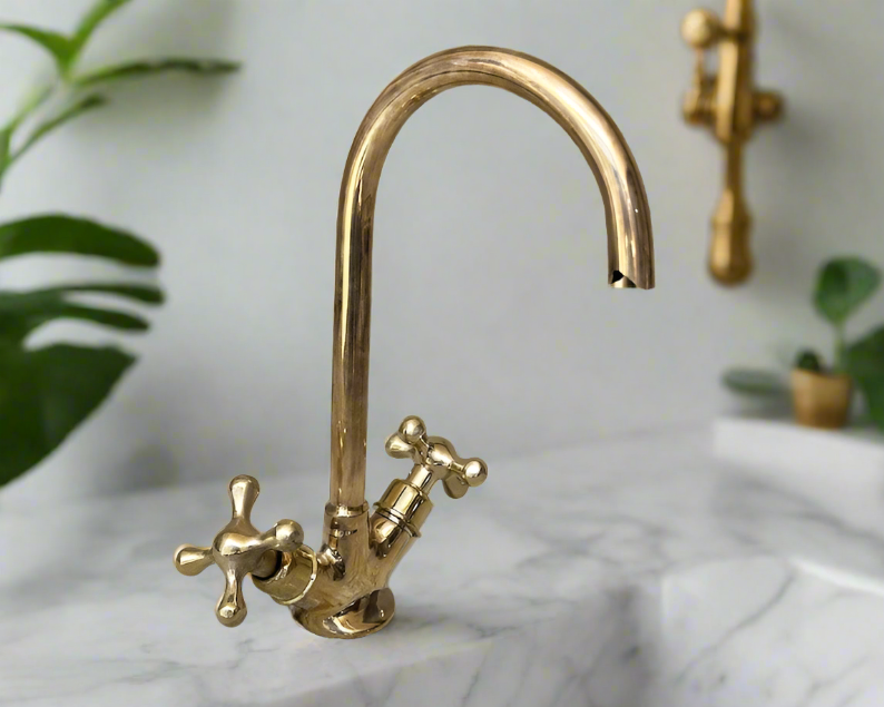 Unlacquered Brass Bathroom Faucet ,Solid Brass Gooseneck Faucet For Sink