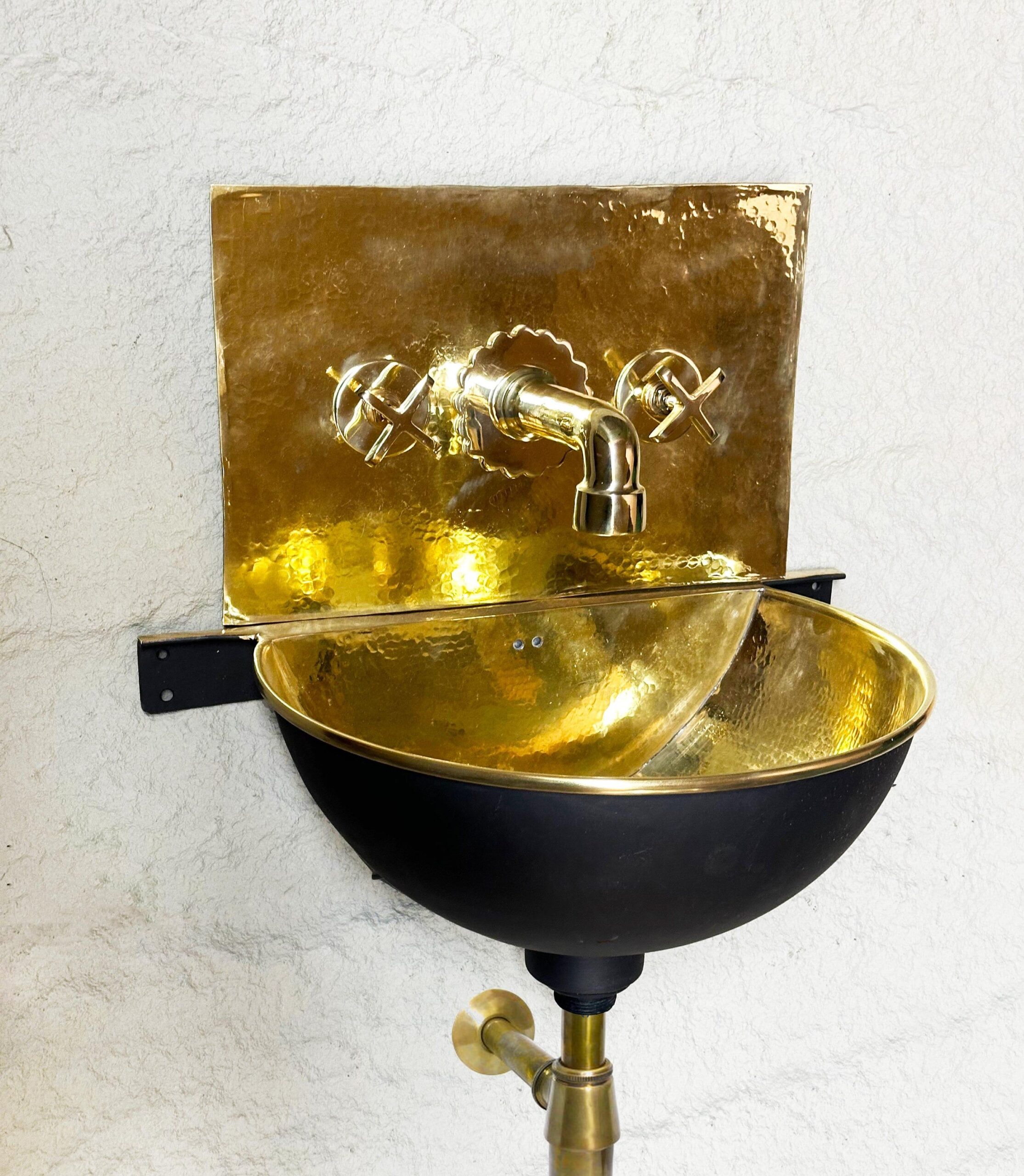 Brass Wall Mount Sink With Mixed Faucet , Black Wall Hung Basin , Brass Wall Mounted Bathroom Sink