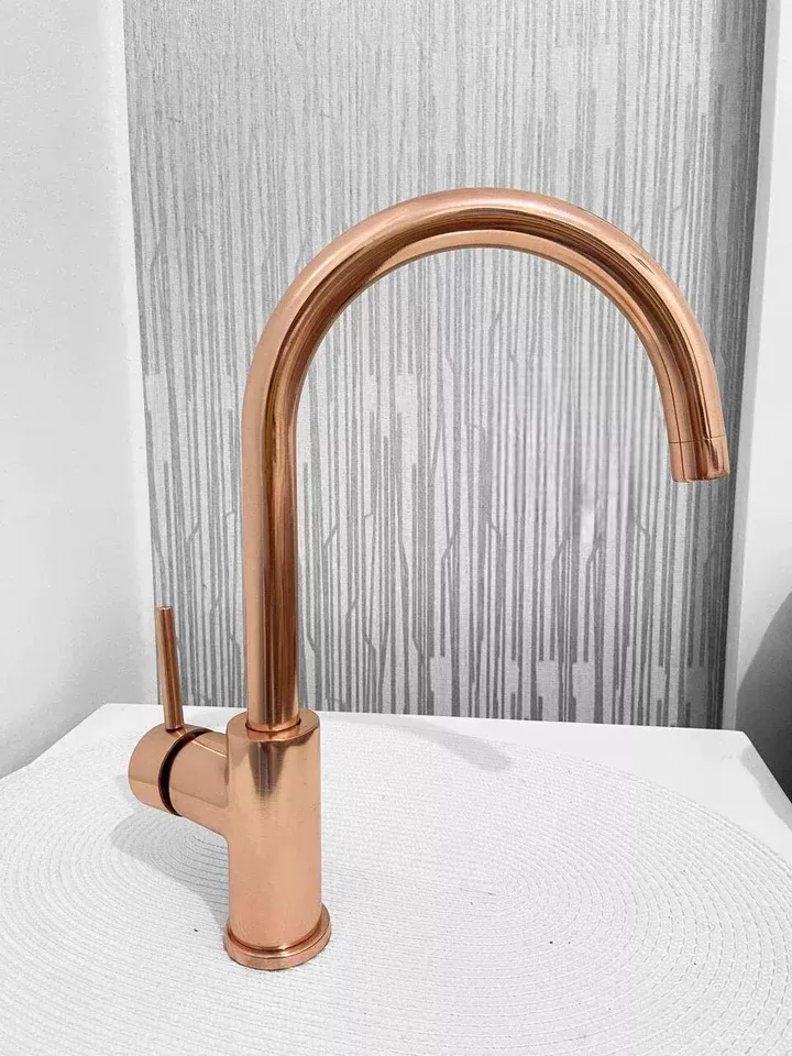 Copper Single Handle Faucet for a Charming Kitchen