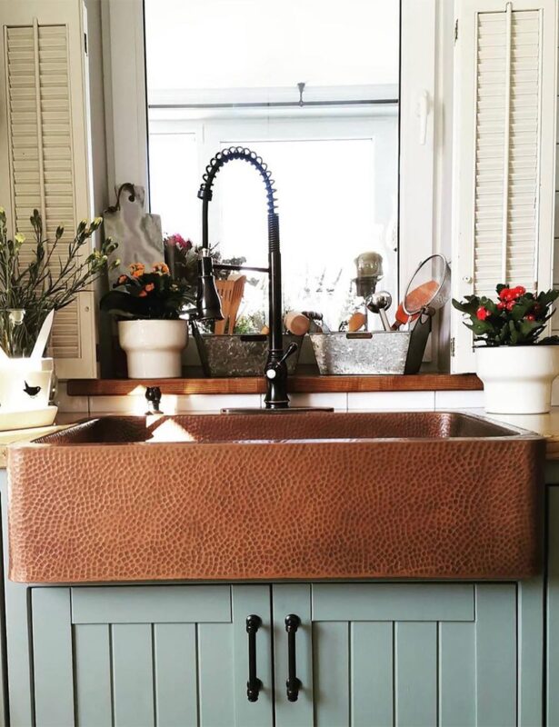 Hammered Copper Farmhouse Kitchen Sink -Deluxe