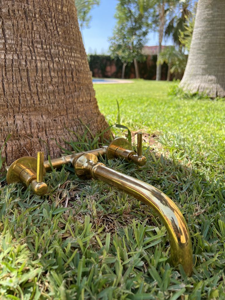 Unlacquered Brass Bathroom Faucet , Brass Wall Mount Faucet Bathroom
