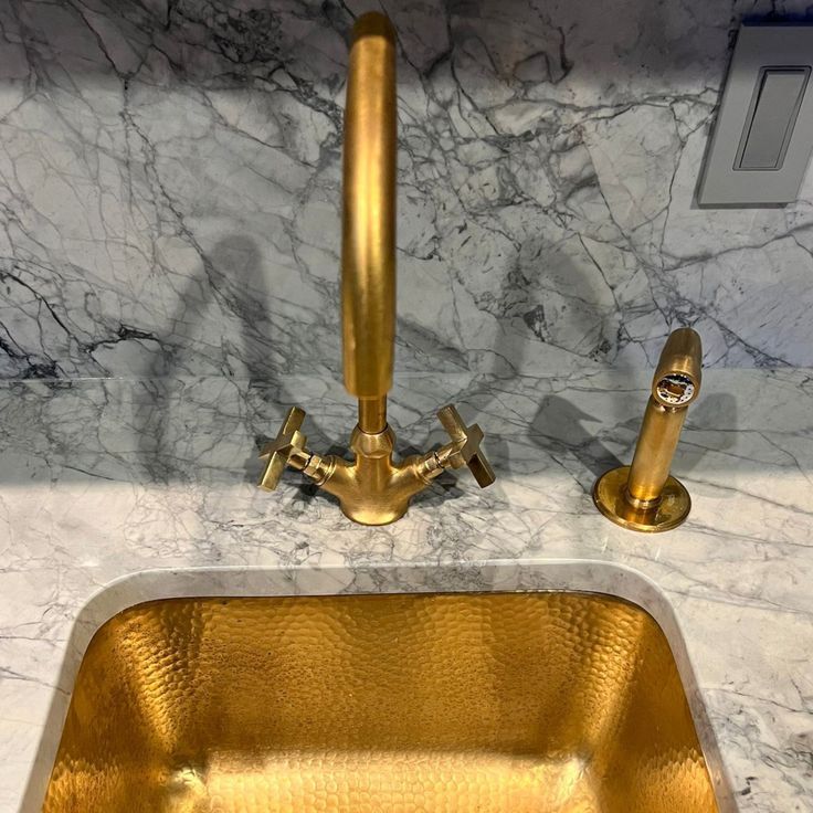 A Touch of Luxury: The Solid Brass Bathroom Faucet