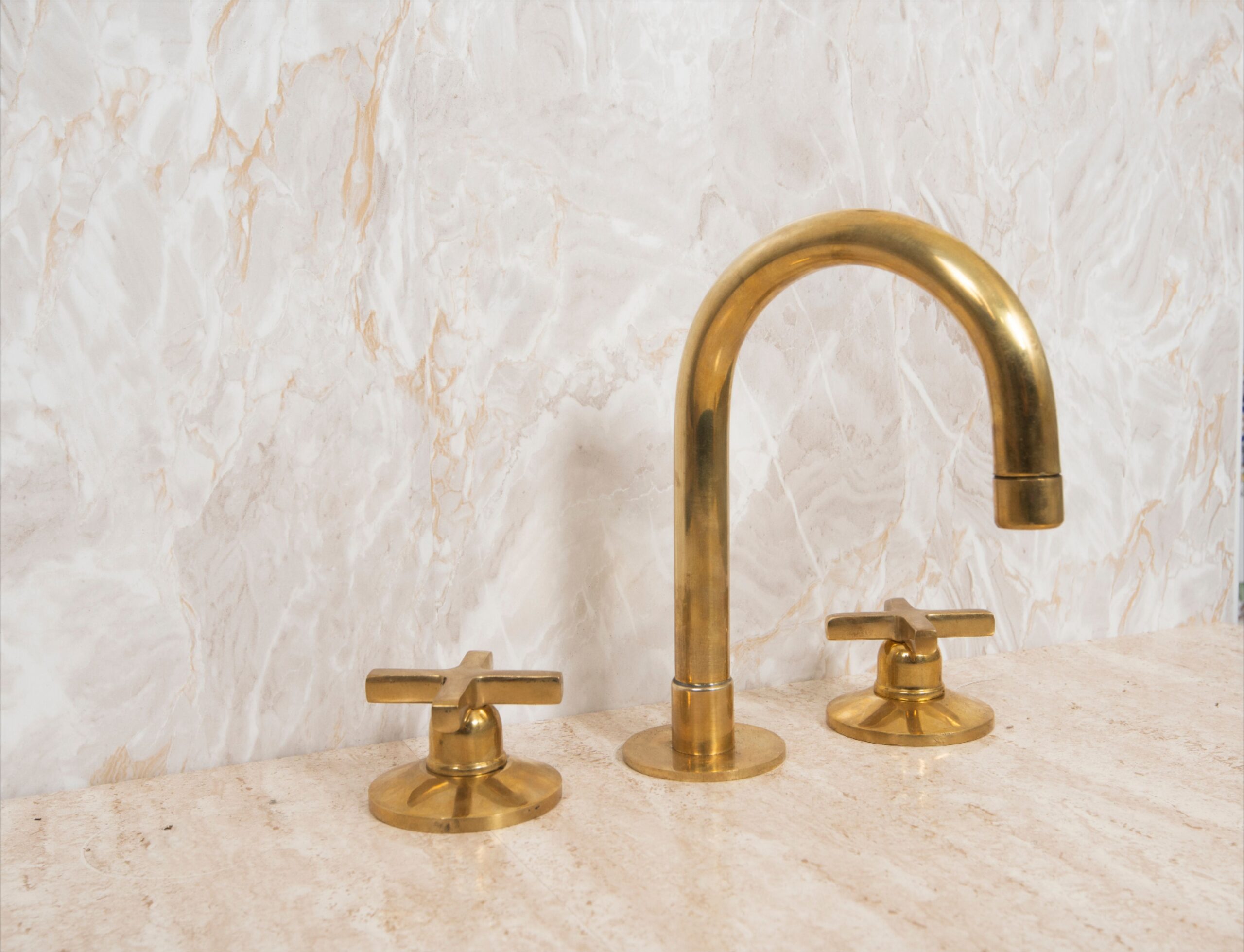 Antique Solid Brass 3 hole Bathroom Sink Faucet , Widespread Unlacquered brass Bathroom Faucet