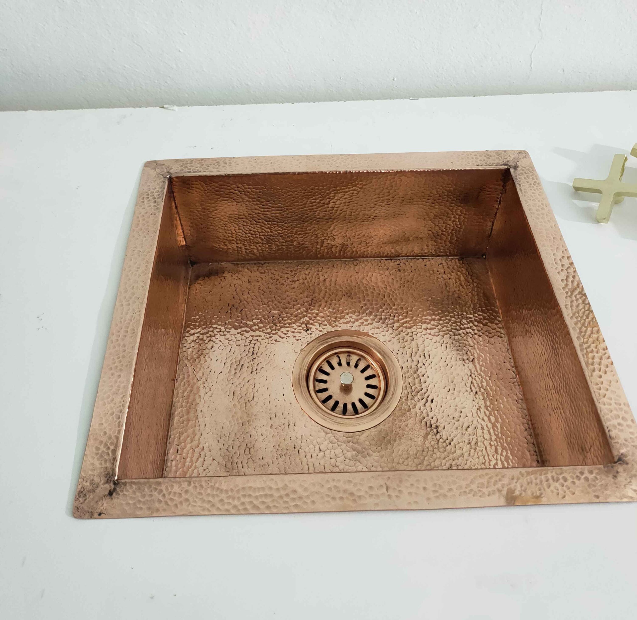 "Handcrafted Elegance: Undermount Hammered Solid Copper Kitchen Sink