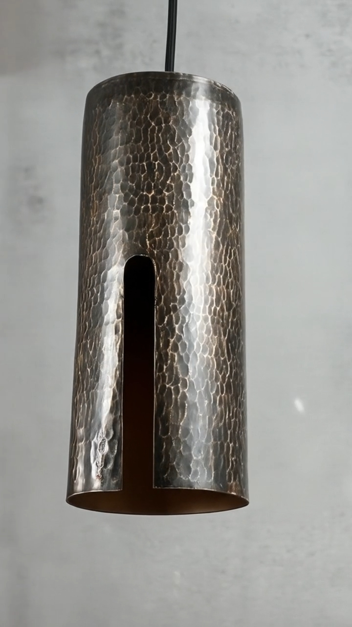 Modern Hammered Copper Pendant Light – Handcrafted Rustic Lighting for Kitchen & Dining